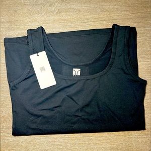 $55 Luxurious Silky Soft TANI Women's T-shirt tank top  M 160/85 NWT